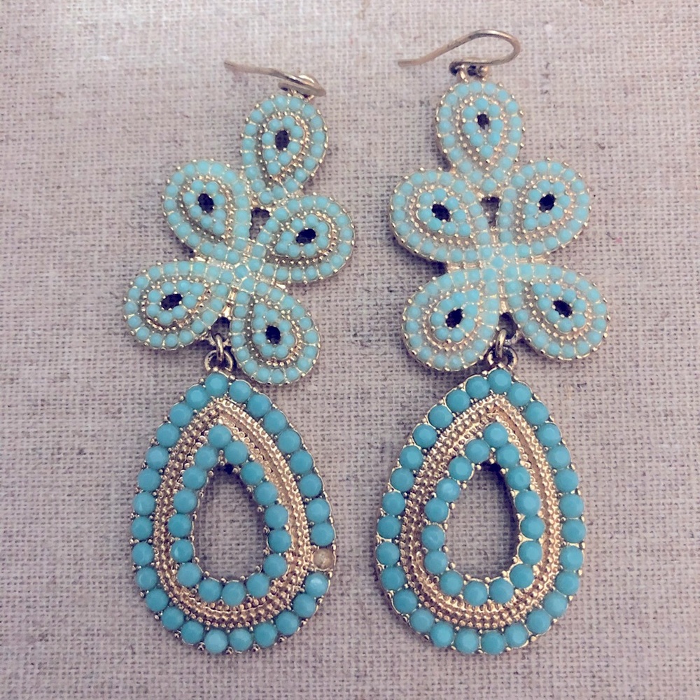 Stella and dot statement earrings